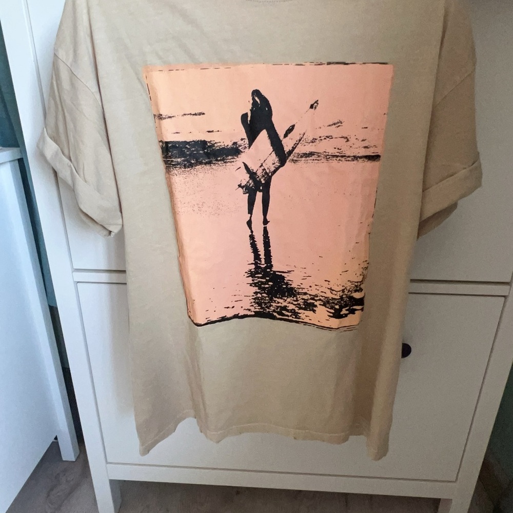 Tan and Black Short Sleeve Tee with Artistic Print